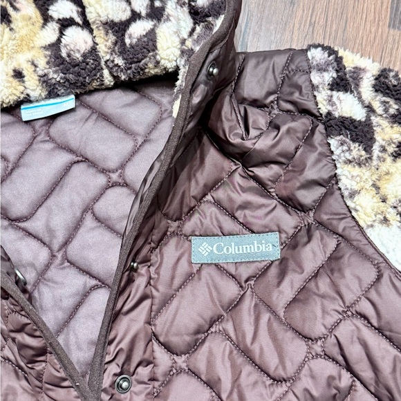 Columbia Quilted Jacket with Patterned Lining maroon - Picture 2 of 5